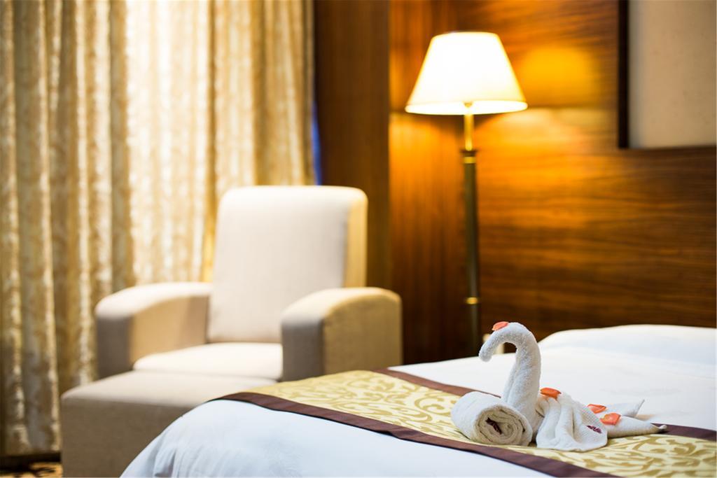 Wa King Town Hotel Guangzhou Room photo