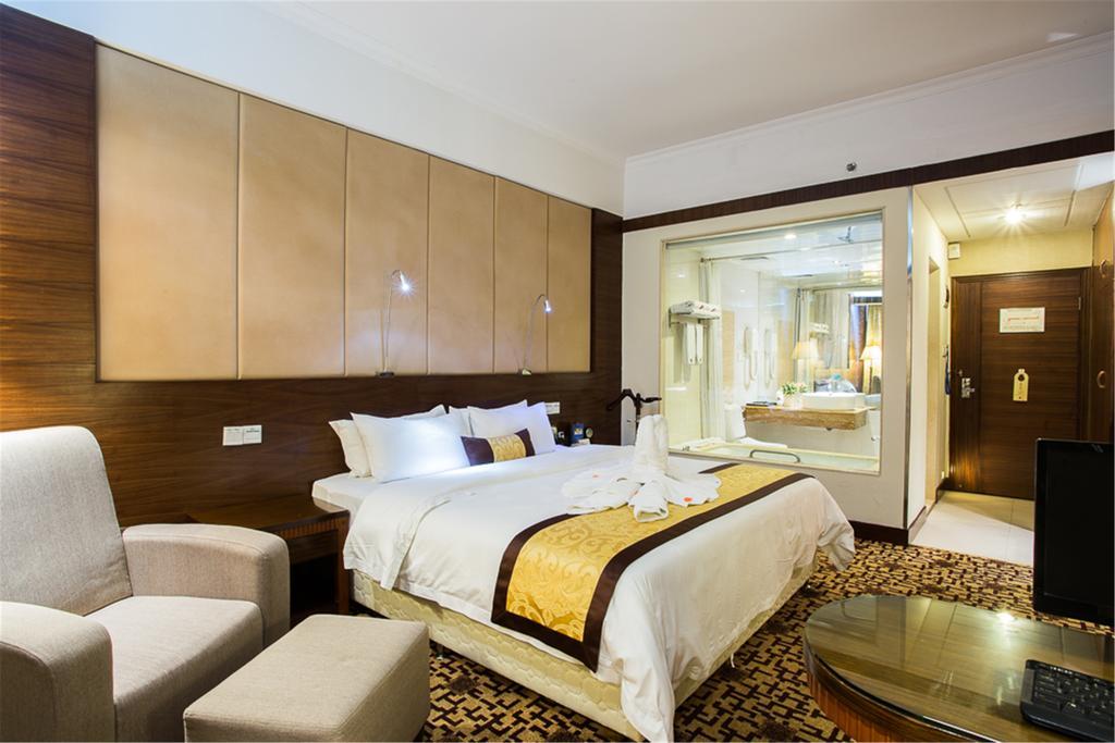 Wa King Town Hotel Guangzhou Room photo