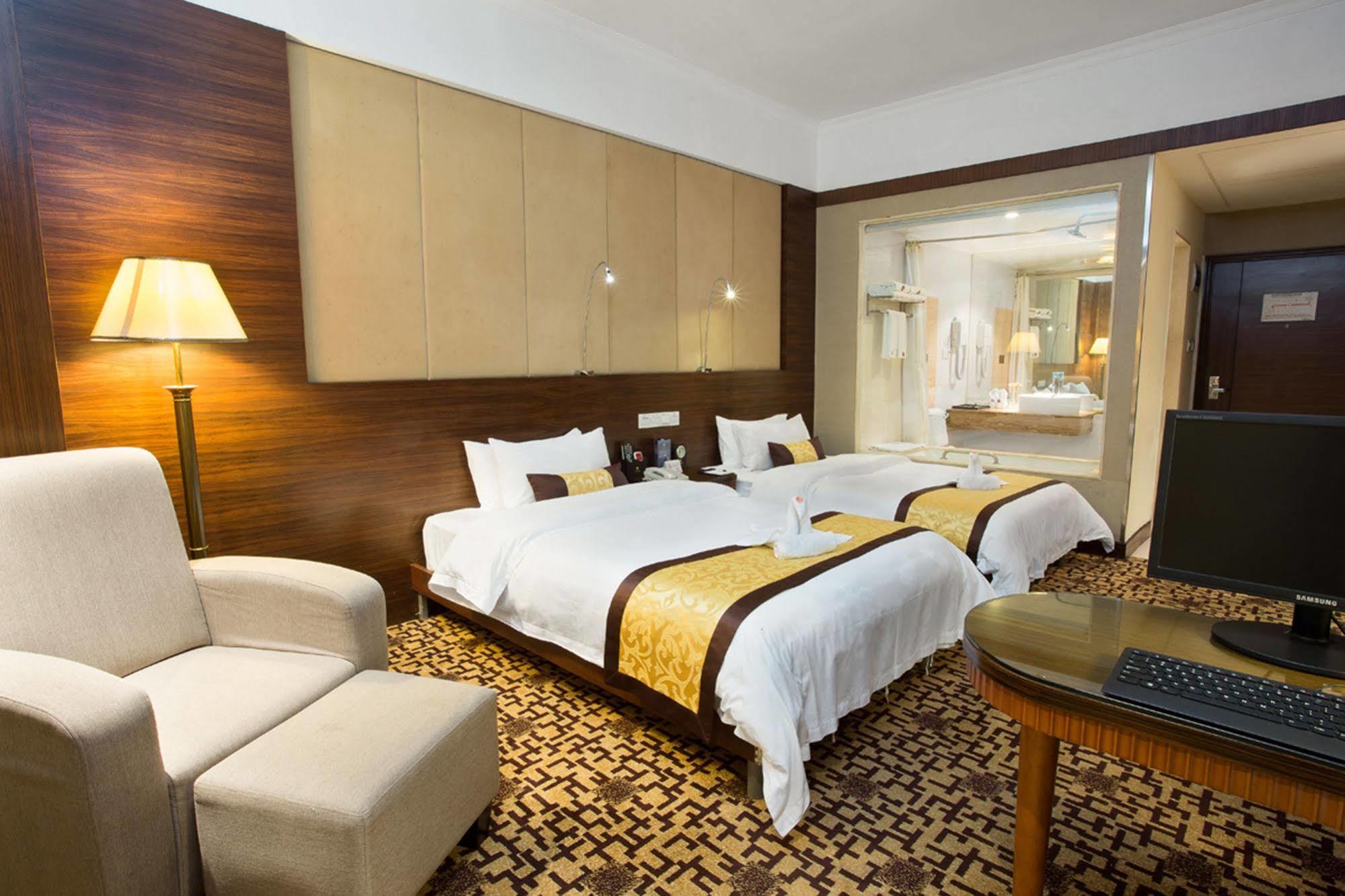 Wa King Town Hotel Guangzhou Exterior photo